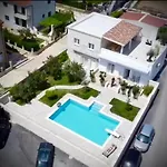Maci * Kaštela