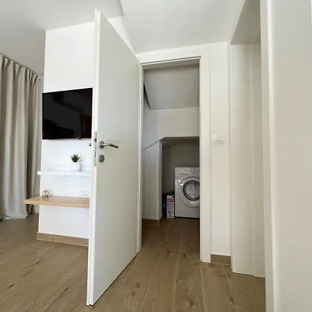 Maci Villa
